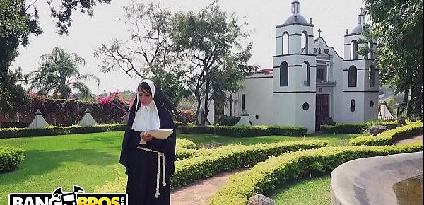  BANGBROS - Sacrilegious REAL LIFE Former Nun Yudi Pineda Has Secret Desires